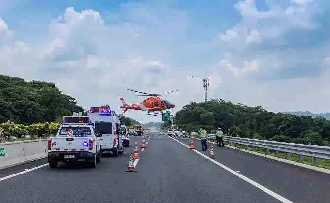 云县高速公路汽车救援案例