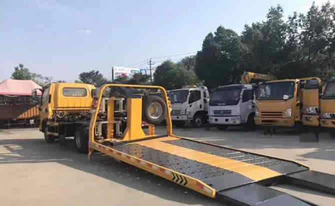 云县汽车中途维修案例